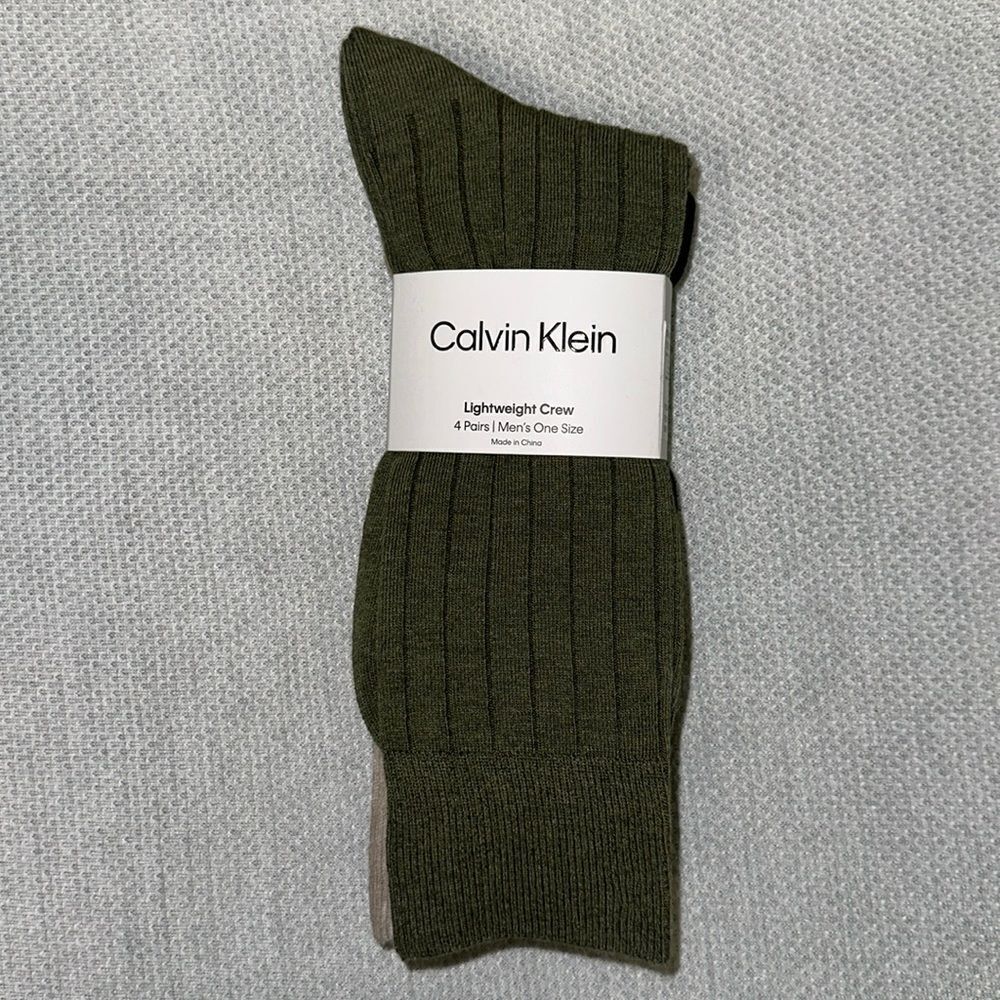 CK Men’s 4 pk Olive Black Ivory Gray Cotton Blend Dress Crew Socks